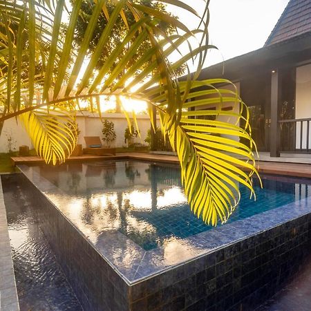 Surya Melasti Exclusive Beach Villa By Sajiwa Ungasan Екстериор снимка