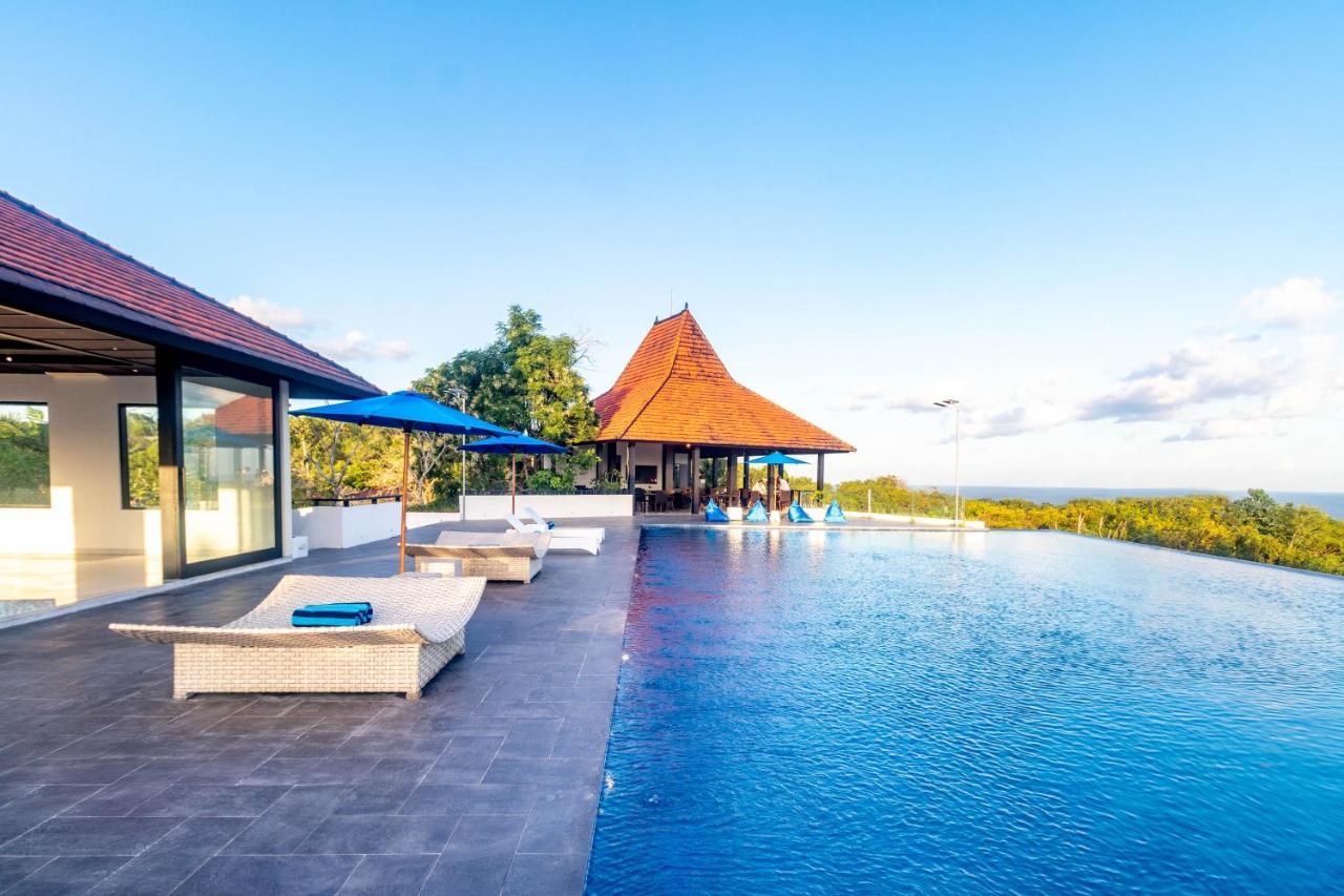 Surya Melasti Exclusive Beach Villa By Sajiwa Ungasan Екстериор снимка