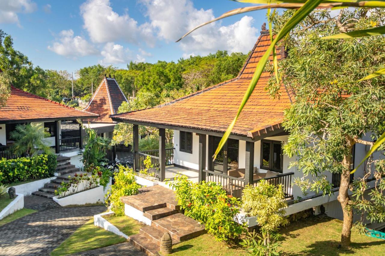 Surya Melasti Exclusive Beach Villa By Sajiwa Ungasan Екстериор снимка